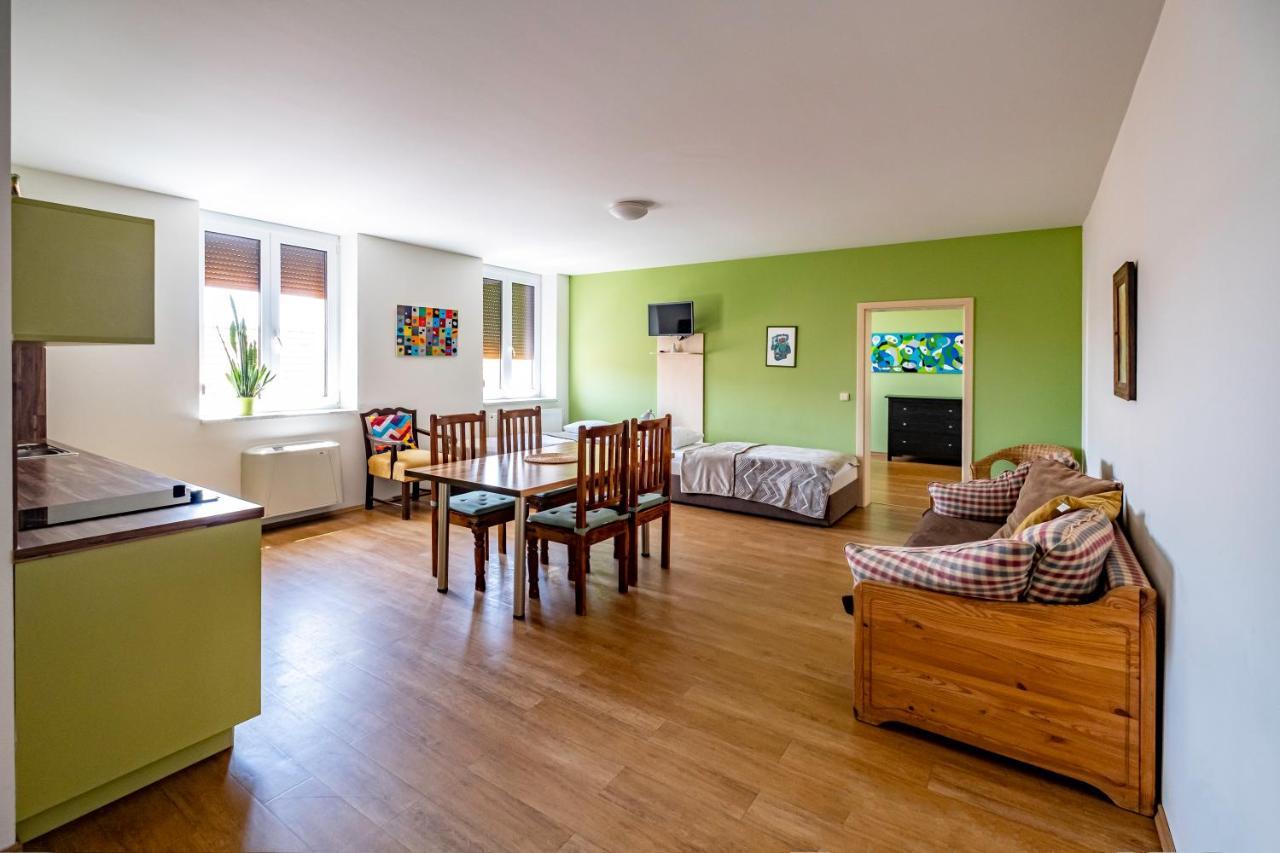 Apartmany Gulliver Mikulov Eksteriør bilde