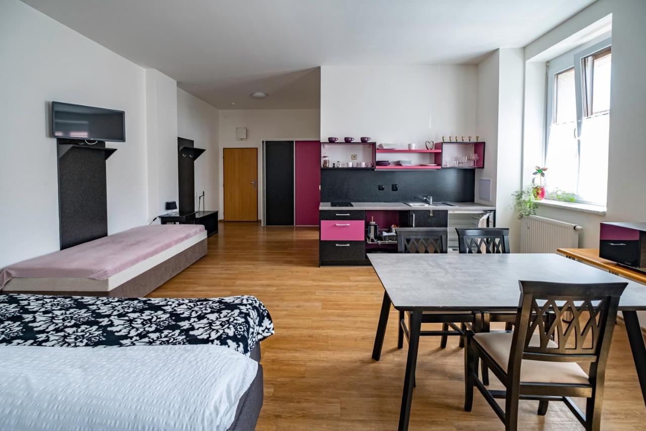 Apartmany Gulliver Mikulov Eksteriør bilde